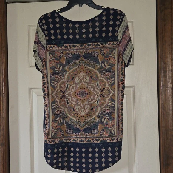 Lucky Brand Blue, Cream & Peach Graphic Top - Picture 2 of 6